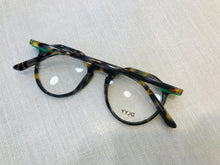 Carregar imagem no visualizador da galeria, Oculos De Grau Redondo Pequeno Detalhe Verde Unissex