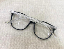 Carregar imagem no visualizador da galeria, Oculos Redondo Preto Grande Chiquetoso Classico