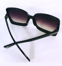 Carregar imagem no visualizador da galeria, Oculos de sol preto quadrado grande katrine Brown - OFSQUAPO6