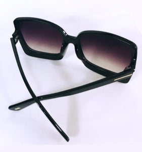 Oculos de sol preto quadrado grande katrine Brown - OFSQUAPO6