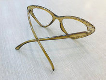 Carregar imagem no visualizador da galeria, Óculos De Grau Gatinho Medio Dourado Transparente Retro
