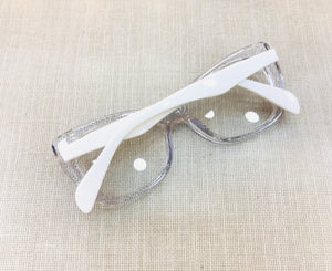 Oculos Armação De Grau Quadrado transparente haste branca - OFGQUATE3