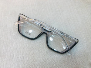 Oculos de grau Transparente Gatinho Retro Detalhe em Volta do Aro