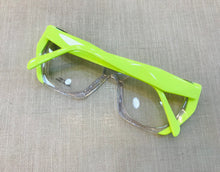Carregar imagem no visualizador da galeria, Oculos de Grau Transparente Verde Limao Geometrico