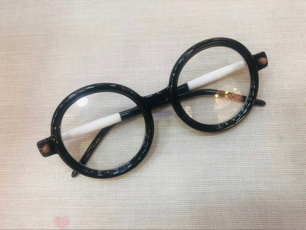 Oculos de grau acetato Redondo Preto e Branco Estilizado