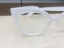 Carregar imagem no visualizador da galeria, Armação de Grau Branca Gatinha Oculos Blogueira