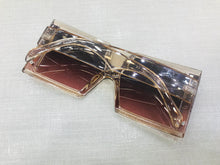 Carregar imagem no visualizador da galeria, Oculos de sol Quadrado transparente Grande Luxo
