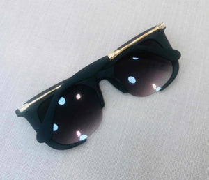 Oculos de sol Preto Vazado Quadrado Grande Degrade