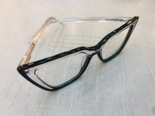 Carregar imagem no visualizador da galeria, Oculos de grau Transparente Gatinho Retro Detalhe em Volta do Aro